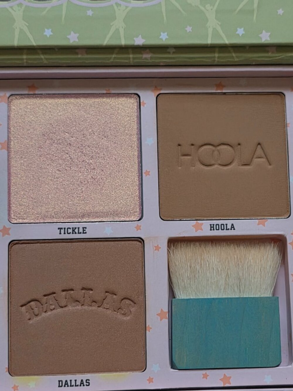 Benefit CHEEKLEADERS Palette (Hoola-Dallas-Galifornia-Dandelion-Tickle) - Picture 4 of 6